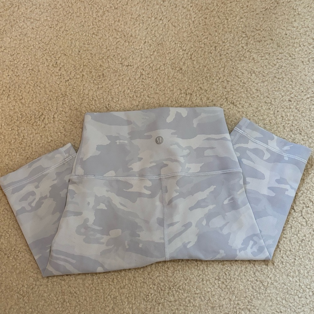 Lululemon Wunder Short Camo Leggings